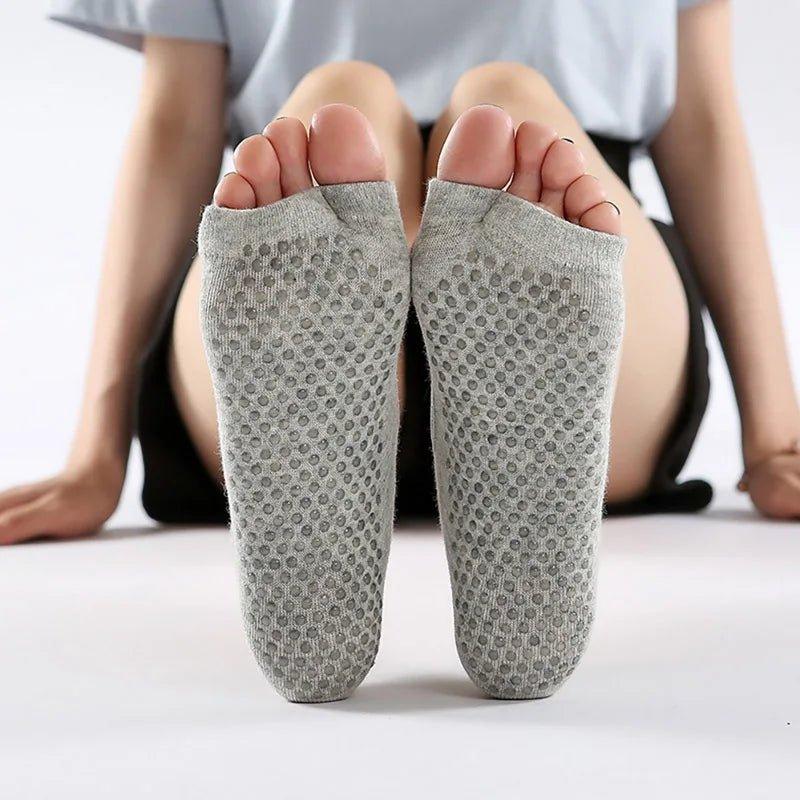 AirToe™ - Chaussettes Antidérapantes de Pilates à Orteils Apparents - Osmose Pilates Shop