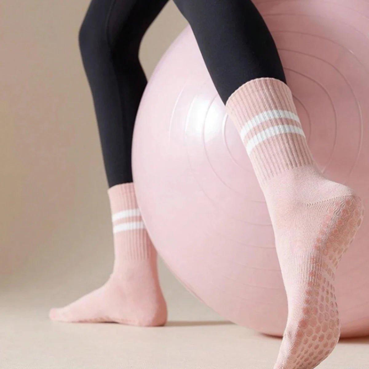 Lot de 4 paires de chaussettes antidérapantes - Osmose Pilates ShopLot de 4 paires de chaussettes antidérapantesOsmose Pilates ShopOsmose Pilates Shop